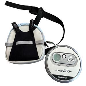 Magnavox Jogproof ESP 45 portable CD player Walkman with No Boundaries case